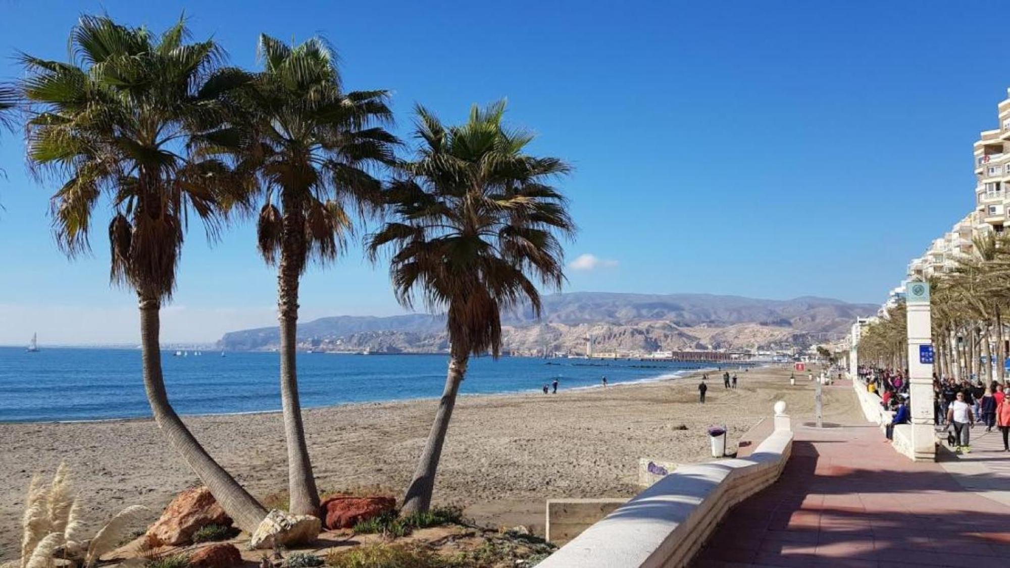 אלמריה Apartamento El Zapillo III מראה חיצוני תמונה